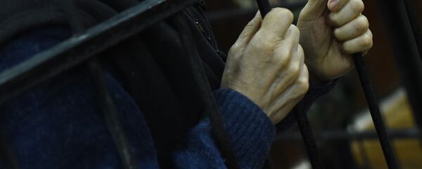 Архивное фото обвиняемого во время судебного процесса - Sputnik Кыргызстан