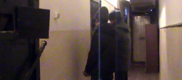 Өзгөндүк жигит ата-энесин өлтүрүүгө эмне себеп болгонун айтып берди Өзгөндүк жигит ата-энесин өлтүрүүгө эмне себеп болгонун айтып берди - Sputnik Кыргызстан