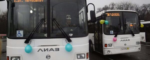 Церемония вручения ключей от 30 новых автобусов в Оше - Sputnik Кыргызстан