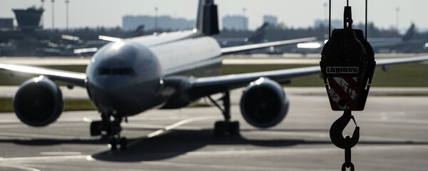 Аэропорттогу учак. Архив - Sputnik Кыргызстан