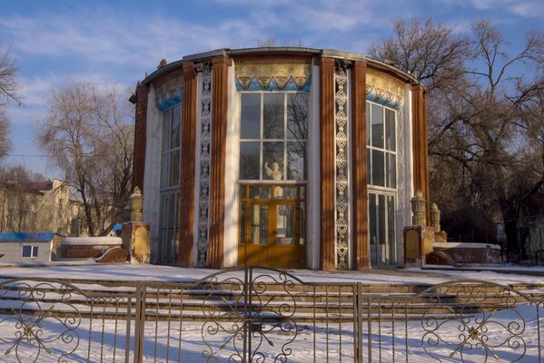 Бывший павильон Соки — газированные воды в Бишкеке - Sputnik Кыргызстан