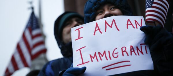Митинги против указа Трампа о беженцах в Цинциннати - Sputnik Кыргызстан