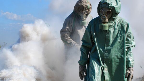 Военнослужащие на учениях по защите от угроз химического заражения. Архивное фото - Sputnik Кыргызстан