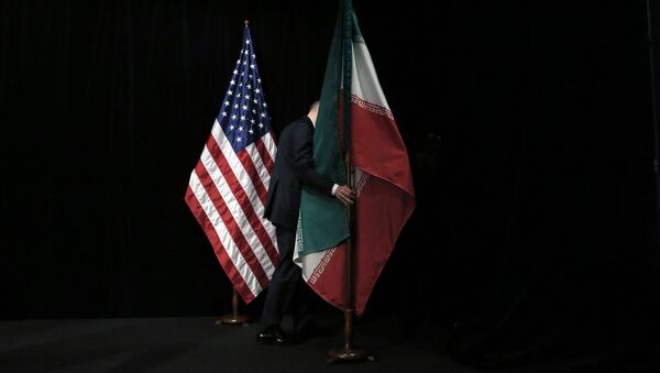Флаги стран США и Ирана - Sputnik Кыргызстан