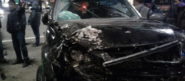 Столкновение трех автомобилей в центре Бишкека Столкновение трех автомобилей в центре Бишкека - Sputnik Кыргызстан