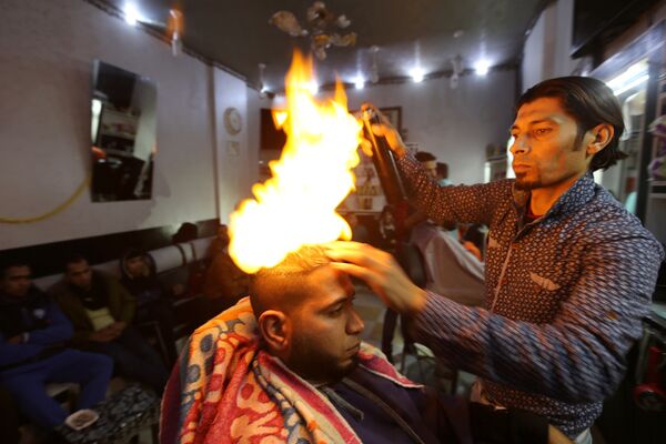 Палестинский парикмахер Рамадан Эдван - Sputnik Кыргызстан