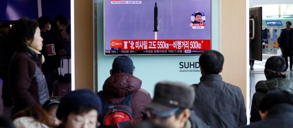 КНДР запустила ракету в направлении Японского моря - Sputnik Кыргызстан