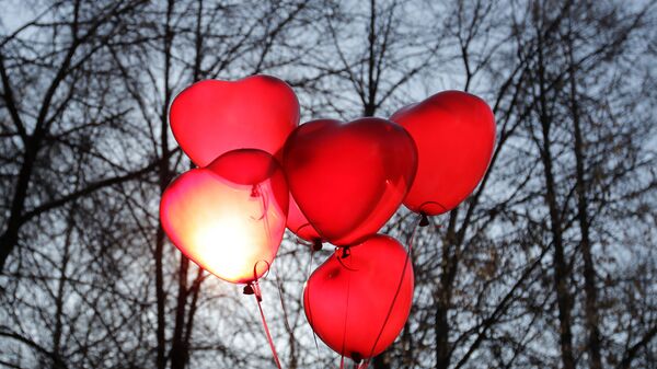 Празднование Дня святого Валентина. Архивное фото - Sputnik Кыргызстан