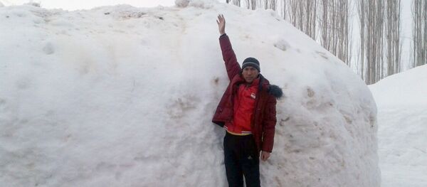 Сильный снегопад в Чаткальском р-не Ошской области Сильный снегопад в Чаткальском р-не Ошской области - Sputnik Кыргызстан