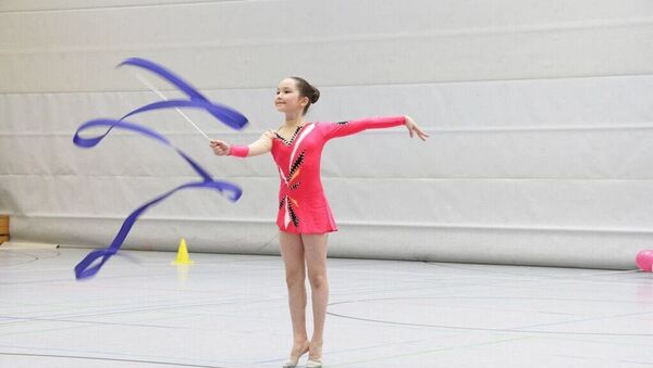 Победительница соревнования по художественной гимнастике в Германии Бермет Чороева - Sputnik Кыргызстан