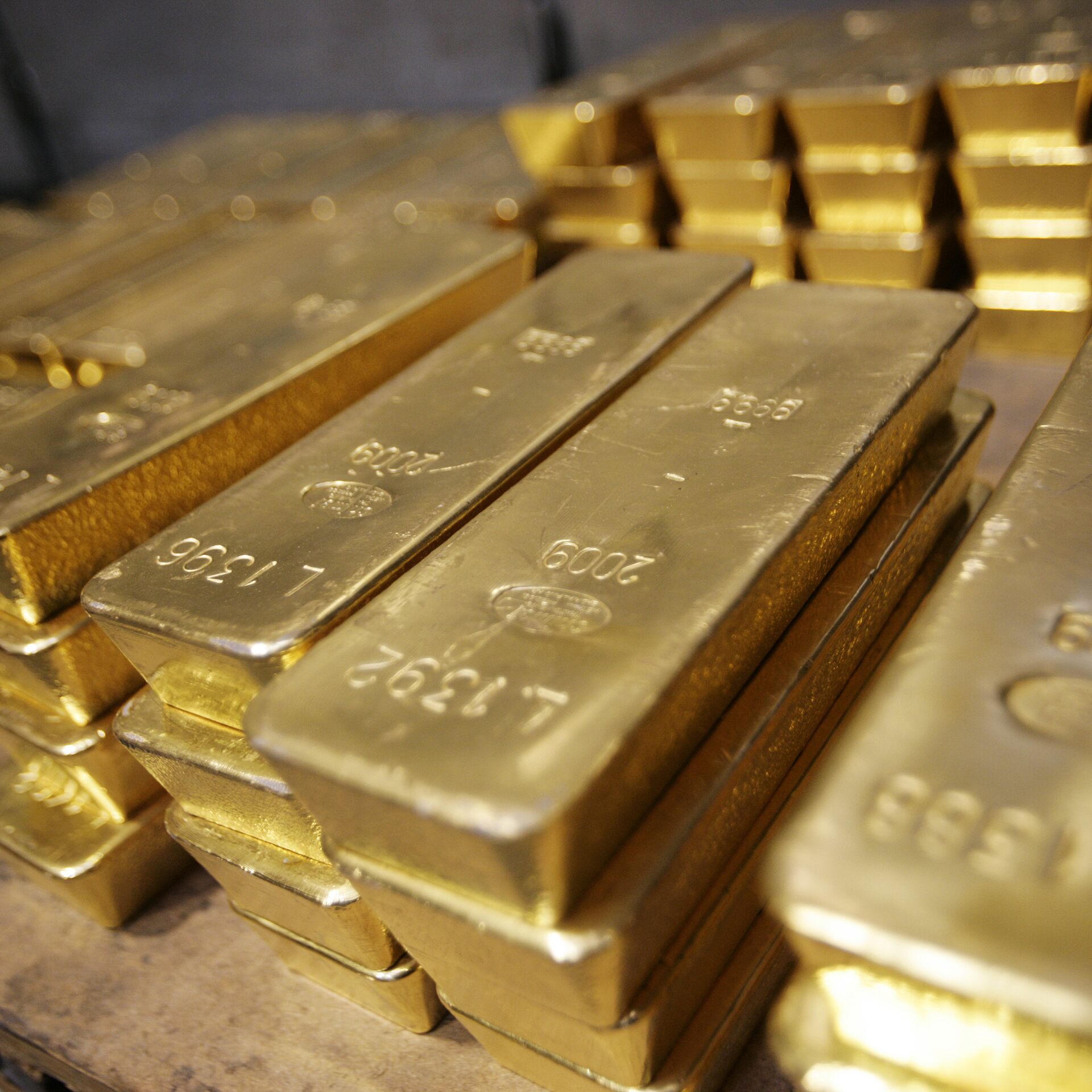 Золотые запасы КР растут - с начала года на 1,5 млрд сомов - 19.03.2017, Sputnik