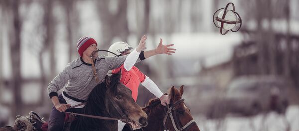Товарищеский матч по хорсболу в Токтогуле - Sputnik Кыргызстан