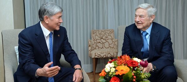 Встреча президента Алмазбека Атамбаева с основателем Института открытого общества Джорджем Соросом - Sputnik Кыргызстан