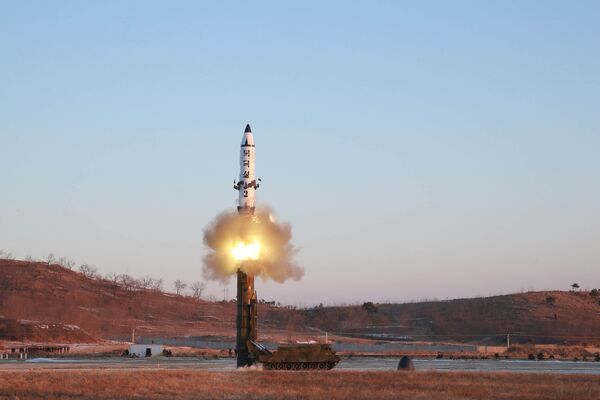 КНДР испытала баллистическую ракету - Sputnik Кыргызстан