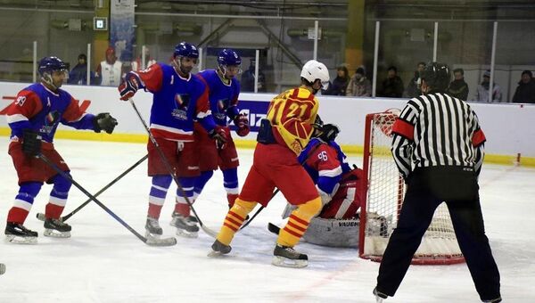 Матч между Кыргызстаном и Кувейтом по хоккею в рамках зимних Азиатских игр в Японии - Sputnik Кыргызстан