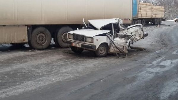 Смертельное ДТП на объездной трассе недалеко от Бишкека - Sputnik Кыргызстан