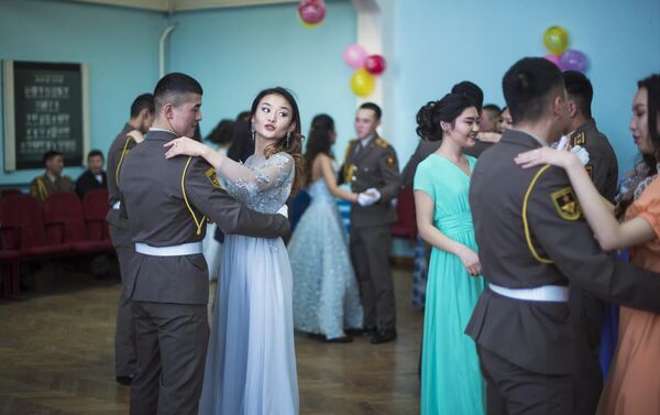 Мероприятие посвятили Году нравственности, воспитания и культуры и Дню защитника Отечества. - Sputnik Кыргызстан