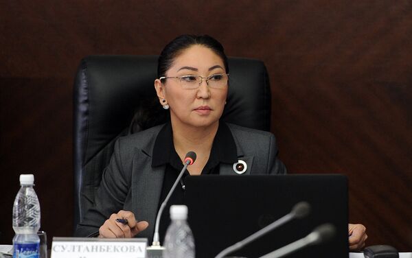 Вице-премьер-министр Кыргызской Республики Чолпон Султанбекова - Sputnik Кыргызстан