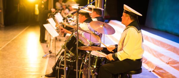 Концерт ансамбля песни и пляски Черноморского флота РФ в Бишкеке - Sputnik Кыргызстан