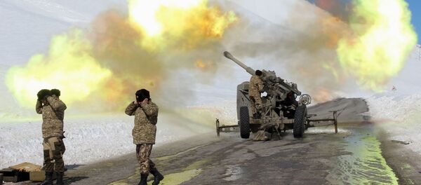 Карты атып түшүрүү. Архив - Sputnik Кыргызстан