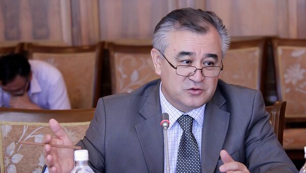 Архивное фото лидера фракции Ата-Мекен Омурбека Текебаева - Sputnik Кыргызстан
