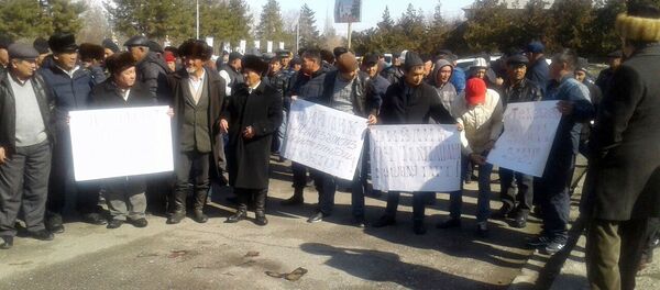 Митинг за освобождение депутата Текебаева в Базар-Коргоне Митинг за освобождение депутата Текебаева в Базар-Коргоне - Sputnik Кыргызстан