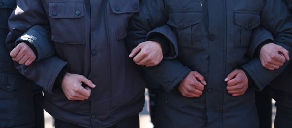 Митинг у здания ГКНБ сторонников задержанного депутата Текебаева в Бишкеке - Sputnik Кыргызстан