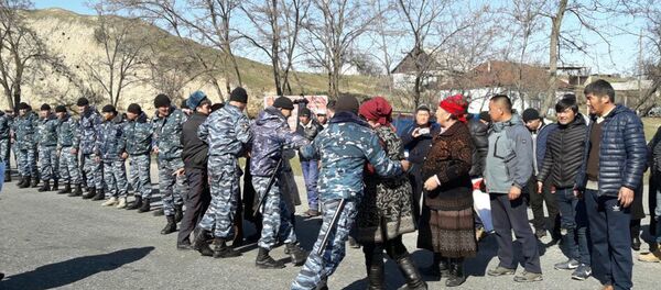 Бессрочный митинг сторонников Текебаева в Базар-Коргоне - Sputnik Кыргызстан