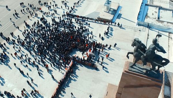 Аэросъемка митинга сторонников Текебаева на площади Ала-Тоо - Sputnik Кыргызстан