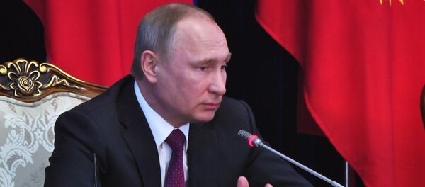 Создание авиабазы Кант было вызвано борьбой с терроризмом — Путин Создание авиабазы Кант было вызвано борьбой с терроризмом — Путин - Sputnik Кыргызстан