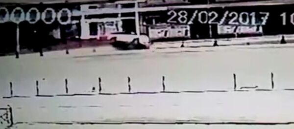 Илим Карыпбековдун кырсыкка кабылган учуру видеокамерага түшүп калган Илим Карыпбековдун кырсыкка кабылган учуру видеокамерага түшүп калган - Sputnik Кыргызстан