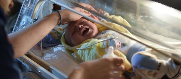 Дети из Донбасса отправлены на лечение в Москву - Sputnik Кыргызстан