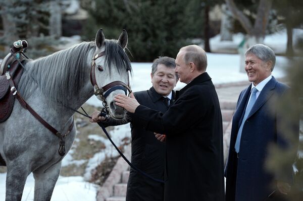 Официальный визит Владимира Путина в Кыргызстан - Sputnik Кыргызстан