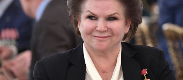 Президент РФ В.Путин принял участие в приёме по случаю Дня Героев Отечества - Sputnik Кыргызстан