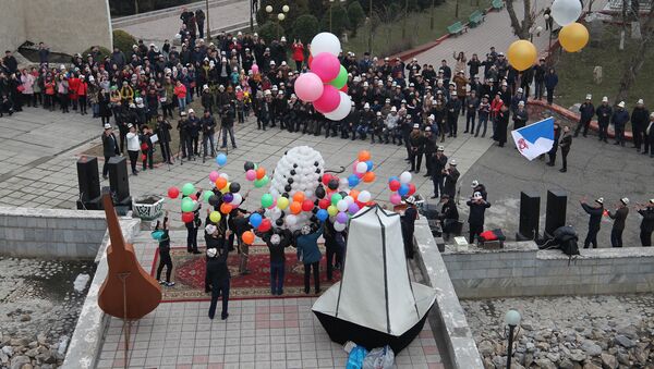 Праздование дня национального головного убора Ак калпак в Оше - Sputnik Кыргызстан