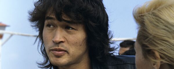 Культовый советский рок-музыкант Виктор Цой. Архивное фото - Sputnik Кыргызстан