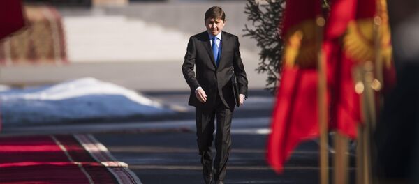 Мурдагы премьер-министр, КСДП партиясынын төрагасынын орун басары Сапар Исаков. Архив - Sputnik Кыргызстан