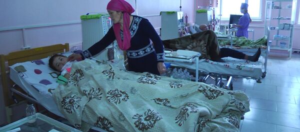 Бүк түшүргөн бөйрөк оорусу. Гемодиализ менен трансплантацияга кезек күткөндөр... - Sputnik Кыргызстан