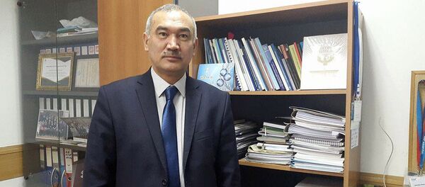 Начальник управления оказания медицинской помощи Самат Тойматов Начальник управления оказания медицинской помощи Самат Тойматов - Sputnik Кыргызстан