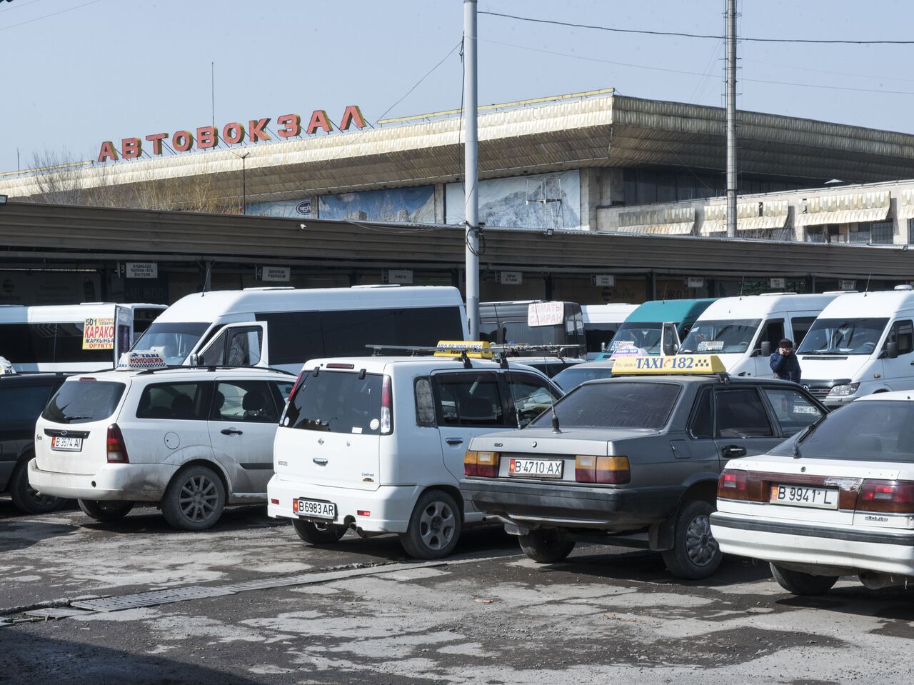 Перевозчики против переноса Западного автовокзала — комментарий мэрии  Бишкека - 09.01.2024, Sputnik Кыргызстан