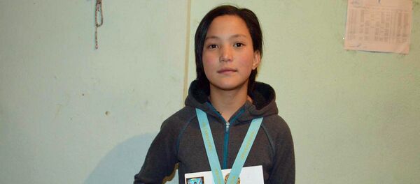 Ученица шестого класса из Нарына Жаркынай Нурлан кызы - Sputnik Кыргызстан