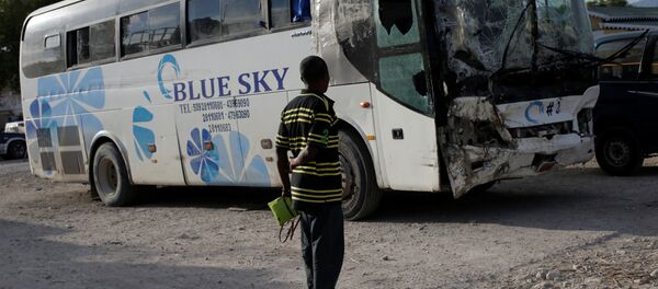 Наезд автобуса в толпу людей на Гаити - Sputnik Кыргызстан