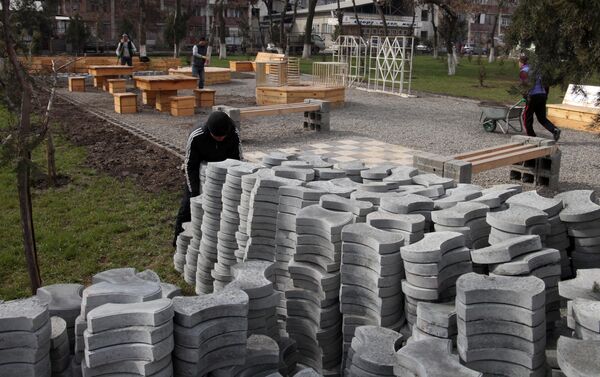 Ош шаарындагы Исхак Раззаков атындагы парктын 80 пайызы реконструкцияланып бүтүп калды. - Sputnik Кыргызстан