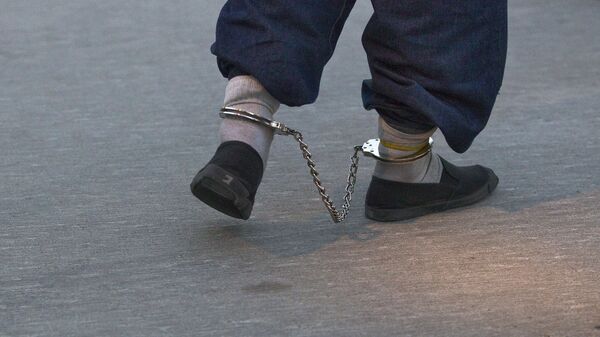 Кишенделген адам. Архив - Sputnik Кыргызстан