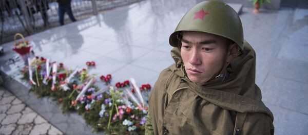 Участник митинг-реквиема. Архивное фото - Sputnik Кыргызстан