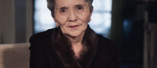 Народная артистка Киргизской ССР,  Герой Кыргызской Республики Сабира Кумушалиева - Sputnik Кыргызстан