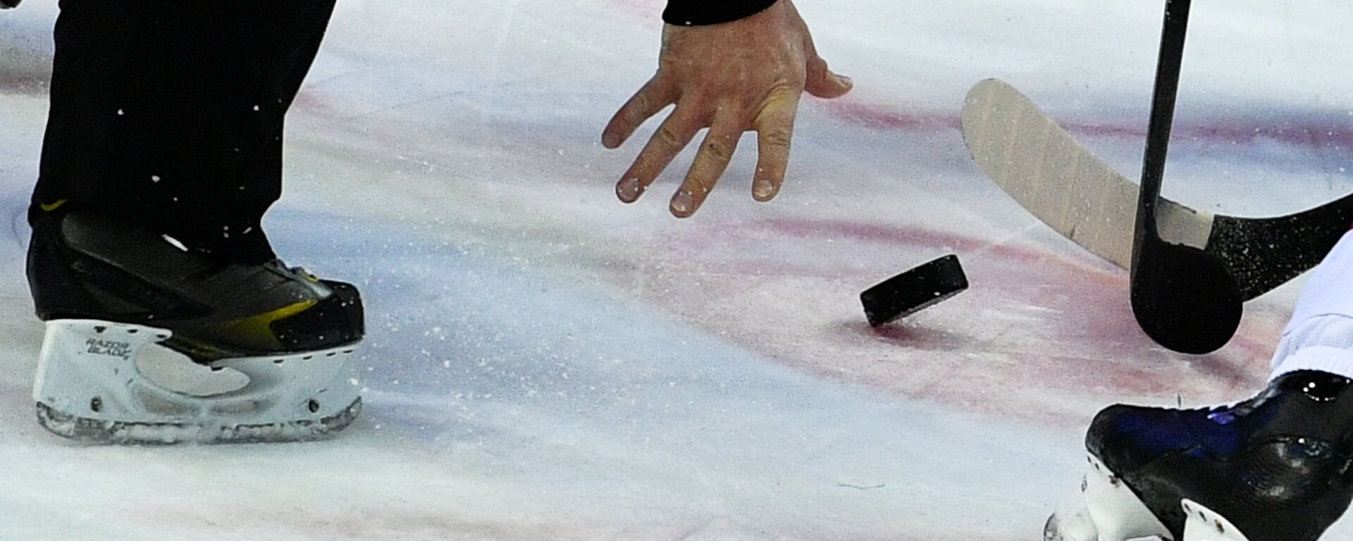 Матч по хоккею. Архивное фото - Sputnik Кыргызстан, 1920, 02.12.2025