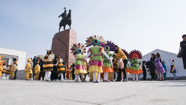 Праздничная программа на столичной площади Ала-Тоо. Архивное фото - Sputnik Кыргызстан
