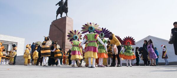 Празднование Нооруза на площади Ала-Тоо в Бишкеке - Sputnik Кыргызстан