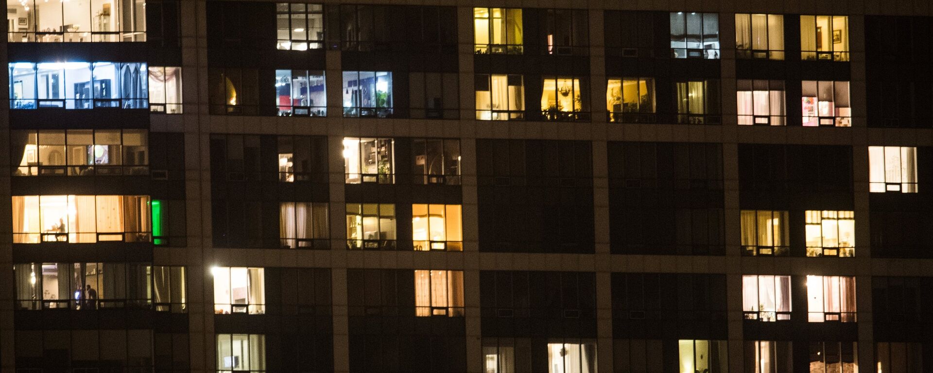  Шаардагы көп кабаттуу үй. - Sputnik Кыргызстан, 1920, 07.12.2024